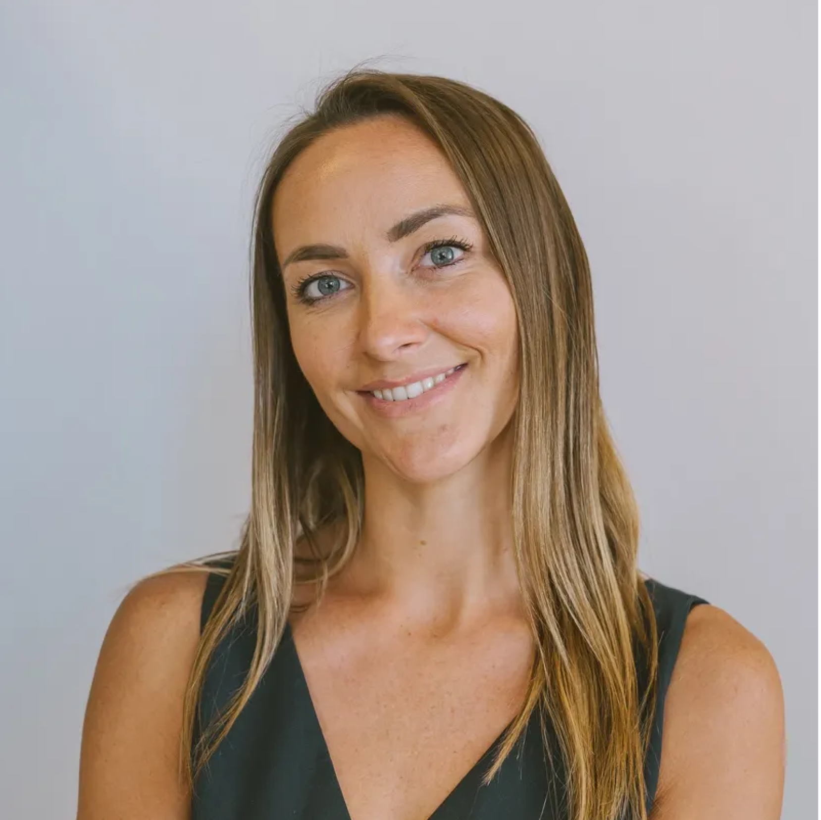 An image of Ro Huntriss